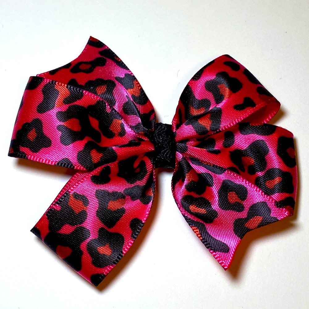 Pinup hair bows